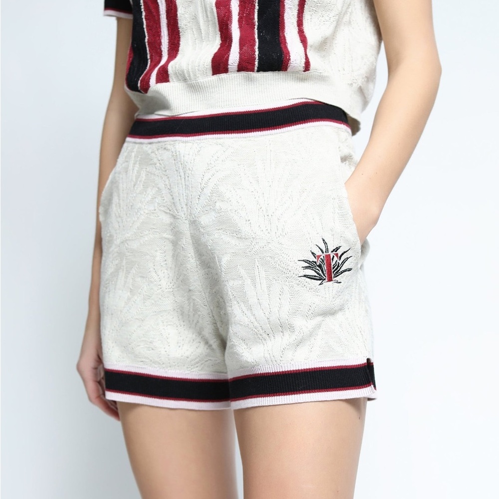 Twenty Montreal Beige Agave Relief Print Type Knit Shorts Tennis Prep